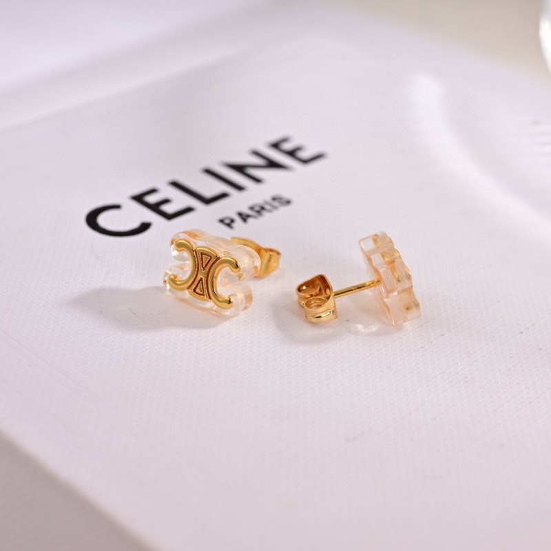 Ce1i*e necklaces